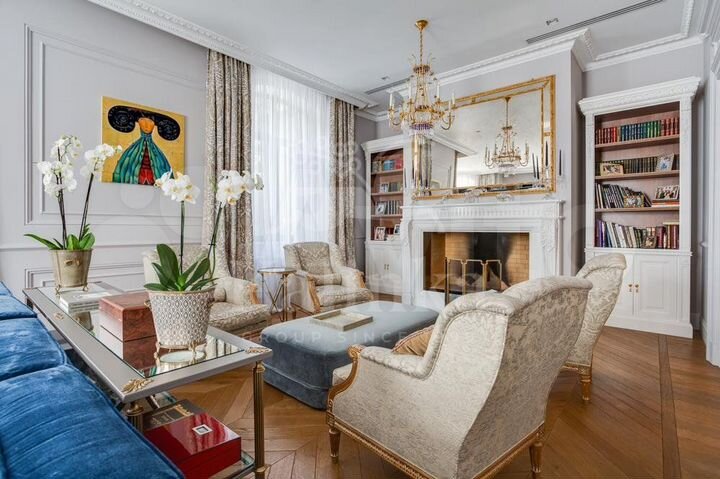 Дом 560 м² на участке 12 сот.