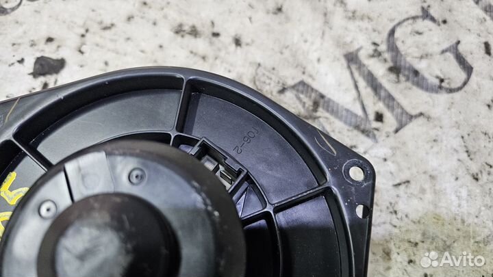 Мотор печки Nissan Safari vrgy61 TD42T