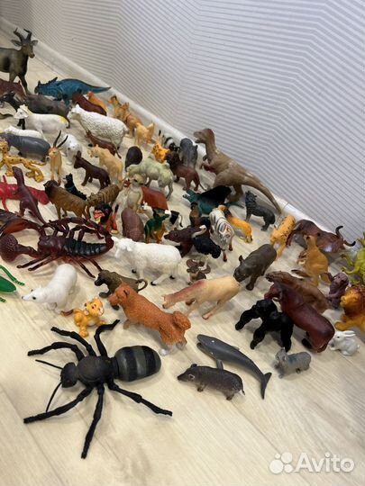 Игрушки из разных коллекций