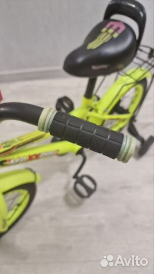 Детский велосипед четырехколесный 14