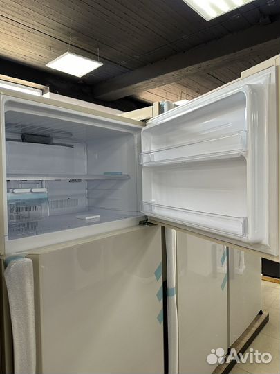 Холодильник Sharp SJ-XE55pmbe