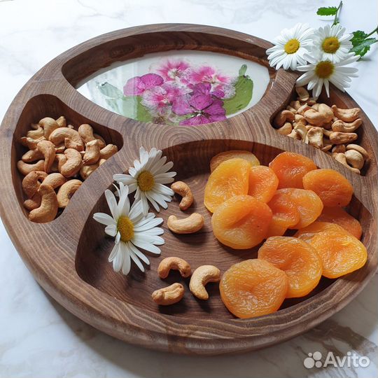 Менажница из карагача и эпоксидной смолы