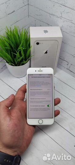 Apple iPhone 8 64Gb white