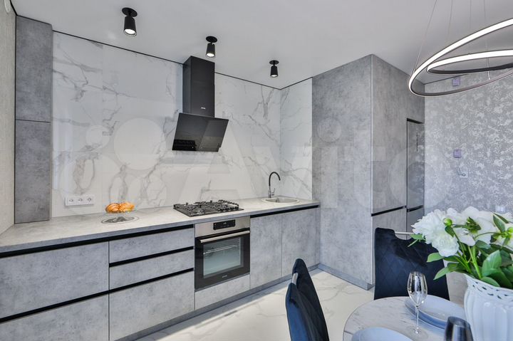 2-к. квартира, 60 м², 2/10 эт.