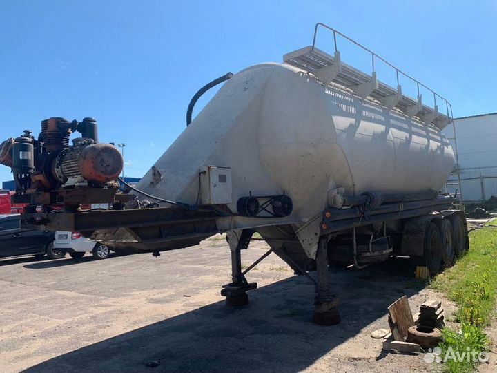 Полуприцеп цементовоз Briab STF 3D-30CA, 1982