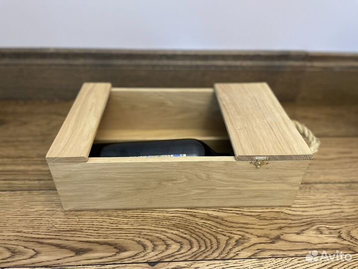 Подарочная коробка для бутылки вина