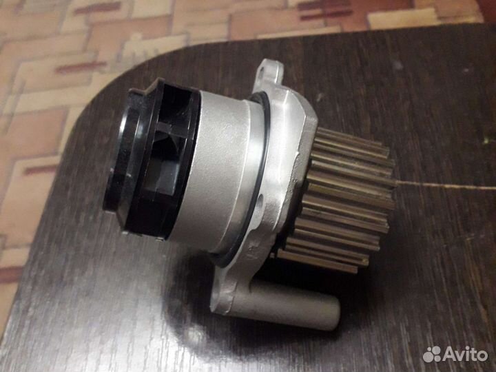 Помпа водяной насос для авто