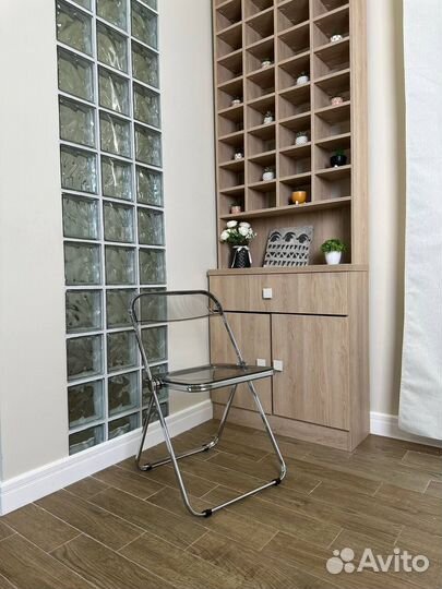 Складные скандинавско-японские стулья для бутиков