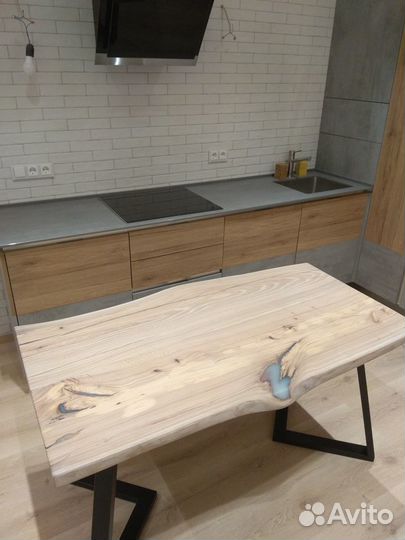 Стол из слэбов карагача, стол из массива дерева