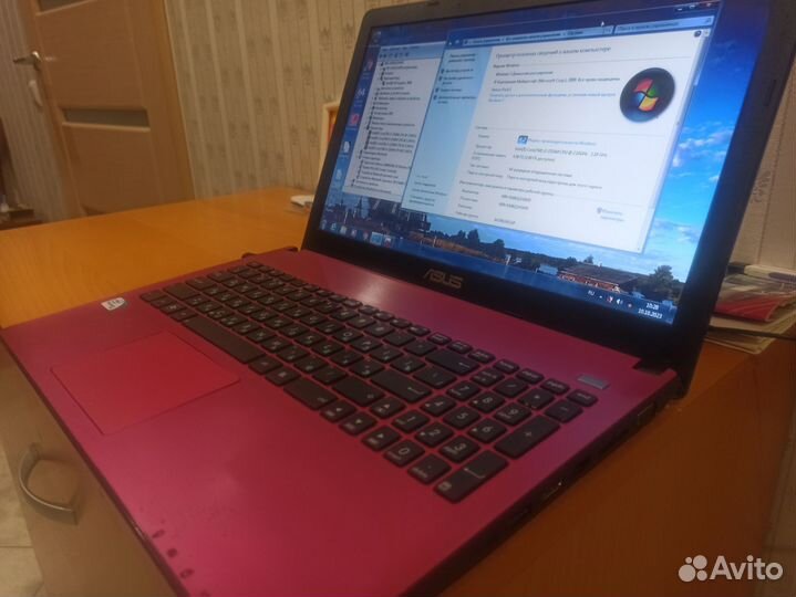 Быcтрый asus.Core i3,320Гб,4Гб,15.6