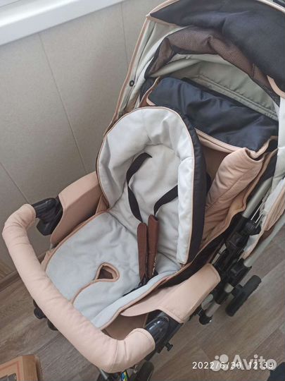 Коляска прогулочная