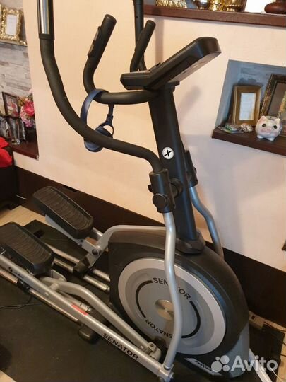 Эллиптический тренажер proximа Senator