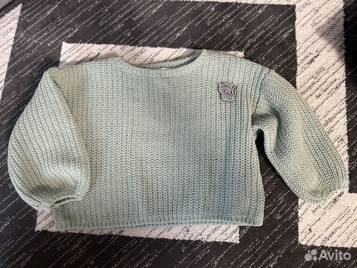 Кофты на девочку 104-110