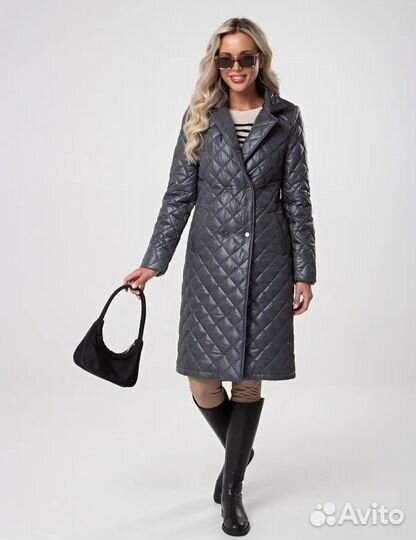 Пальто стеганное 42 размер серое демисезонное
