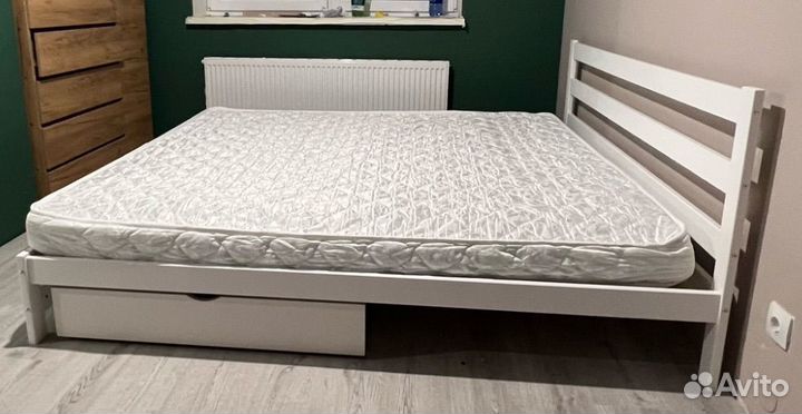 Кровать двухспальная с выдвижными ящиками 180x200