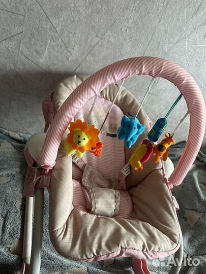 Шезлонг детский