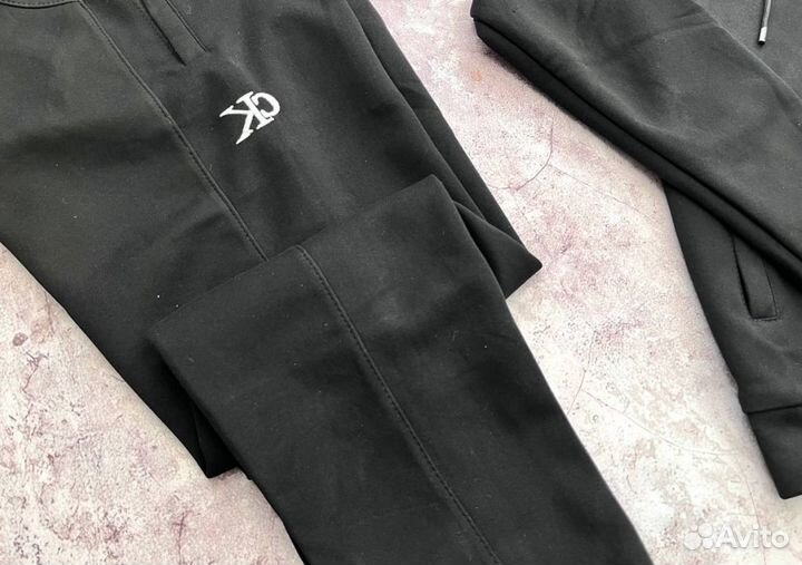 Спортивные костюмы Calvin Klein комфортные