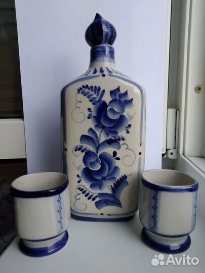 Гжель штоф со стопками, чайник