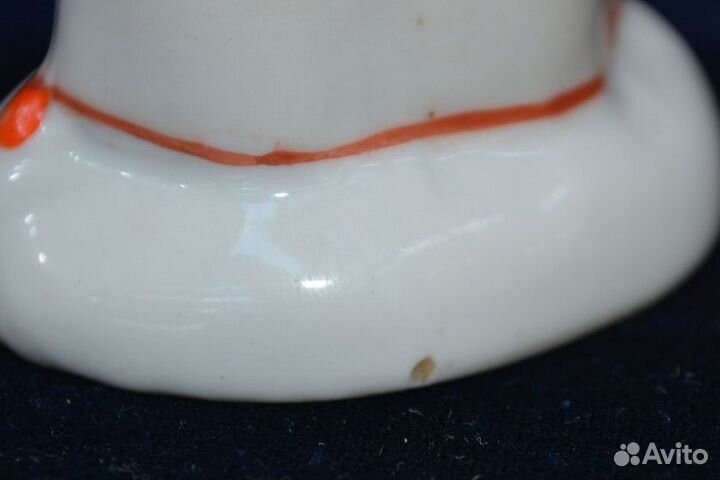 Фарфоровая статуэтка Девушка с косой Бронницкий фа