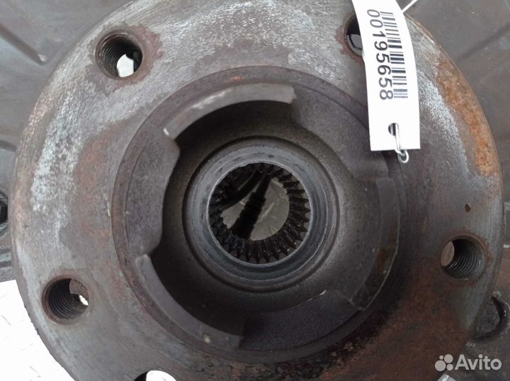 Кулак поворотный левый Audi Q7 4L 7L0407257A