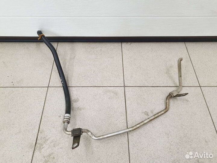 Трубка Гура Рено Логан 2