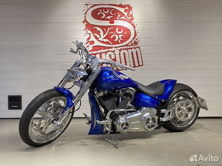 Harley Davidson Breakout, 1577 км, 2014