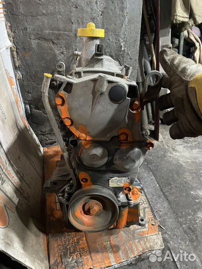 Renault logan двигатель K7M 1.6,84 л.силы