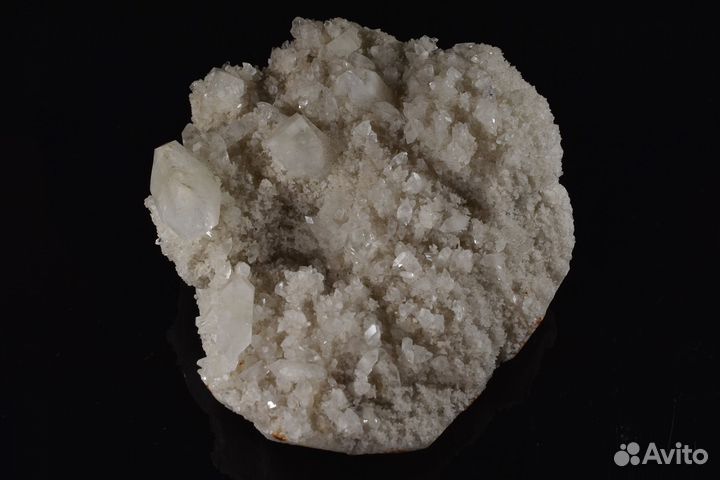 Крупная друза кристаллов Апофиллит. Лот №593