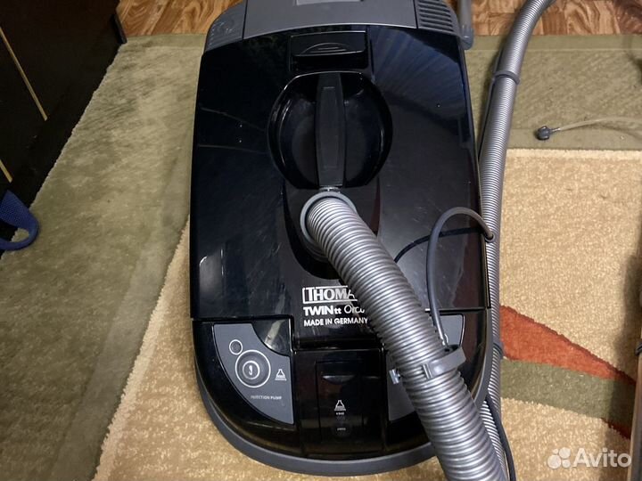 Пылесос Thomas Twin Orca (1600 Вт, всасывание-240