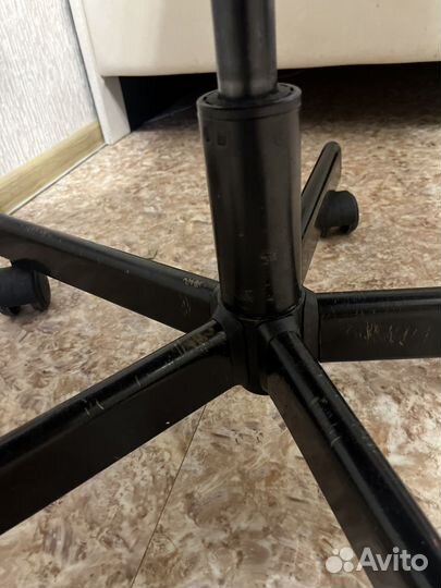 Компьютерное кресло