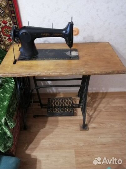 Швейная машина Singer