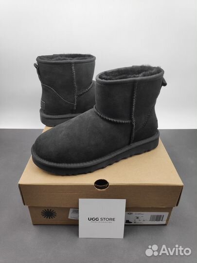 Угги UGG Australia Classic Mini black
