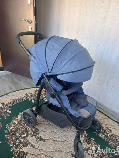 Продам прогулочную коляску