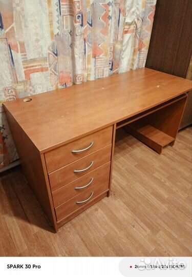 Стол компьютерный Икеа без верхней надстройки