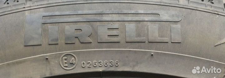 Pirelli Ice Zero 275/40 R19