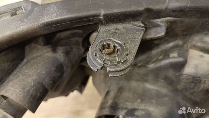 Фара левая subaru Forester SG S11