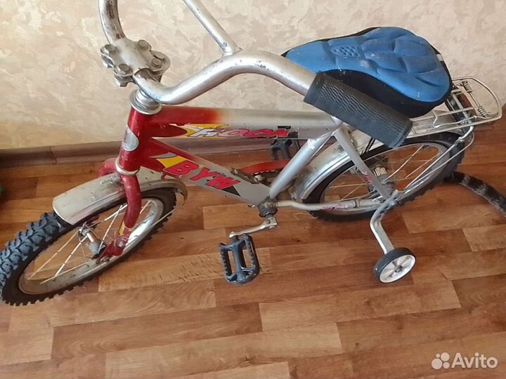 Детский трехколесный велосипед