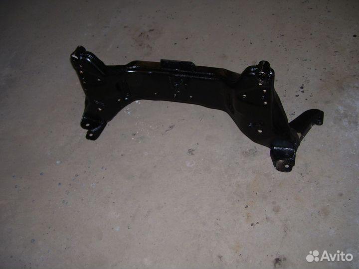 Ниссан альмера классик подрамник