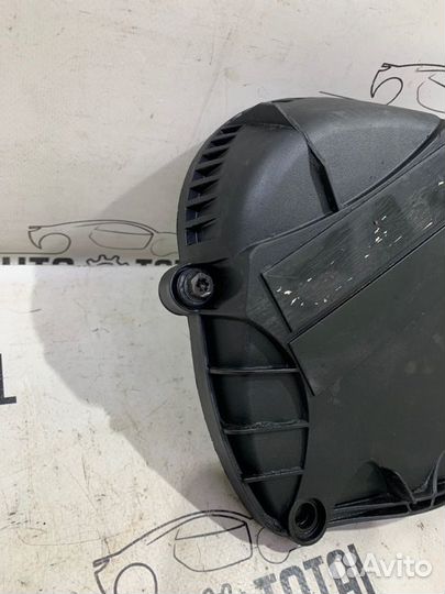 Крышка грм Audi Q5 8R CDN 2011