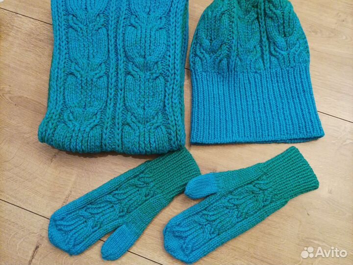 Вязанные комплекты ручной работы