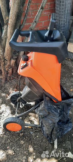 Электрический садовый измельчитель