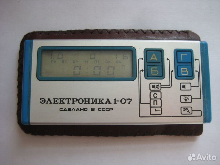 Часы будильник электроника 1-07