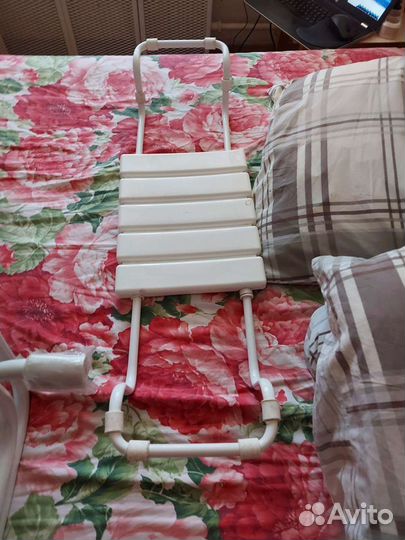 Сиденье для ванны