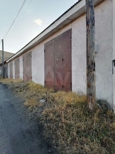 Гараж, > 30 м²