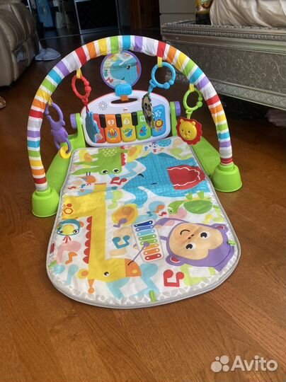 Развивающий коврик fisher price с пианино