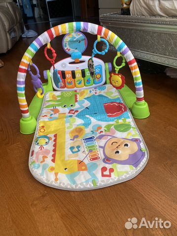 Развивающий коврик fisher price с пианино