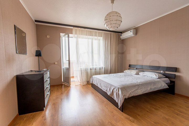 2-к. квартира, 66 м², 2/5 эт.