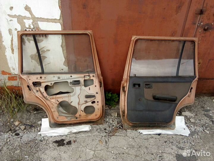 Двери задние на опель универсал