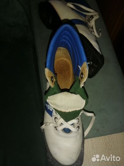 Лыжные ботинки