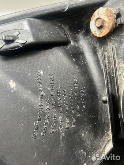 Фара на prius 20